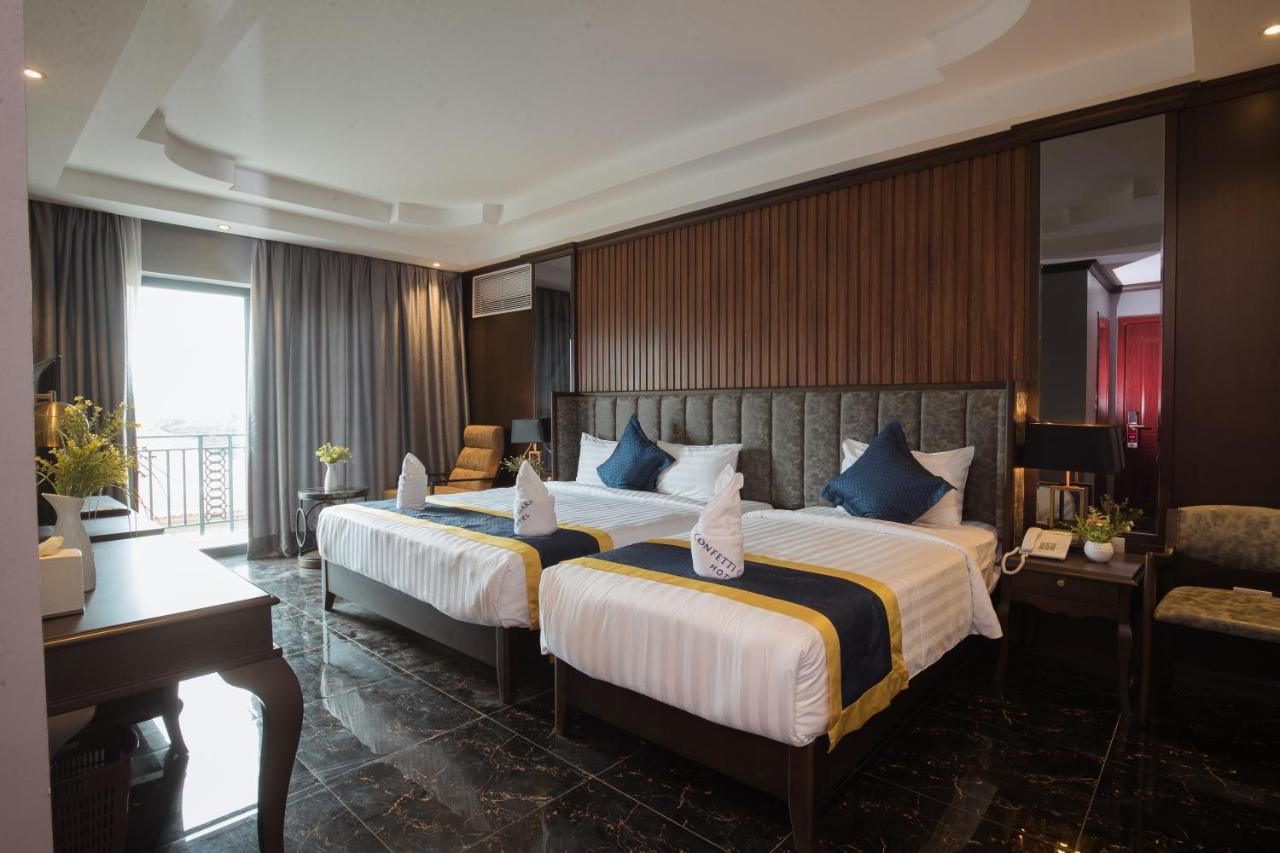 Confetti Garden Hotel 방 비엥 외부 사진
